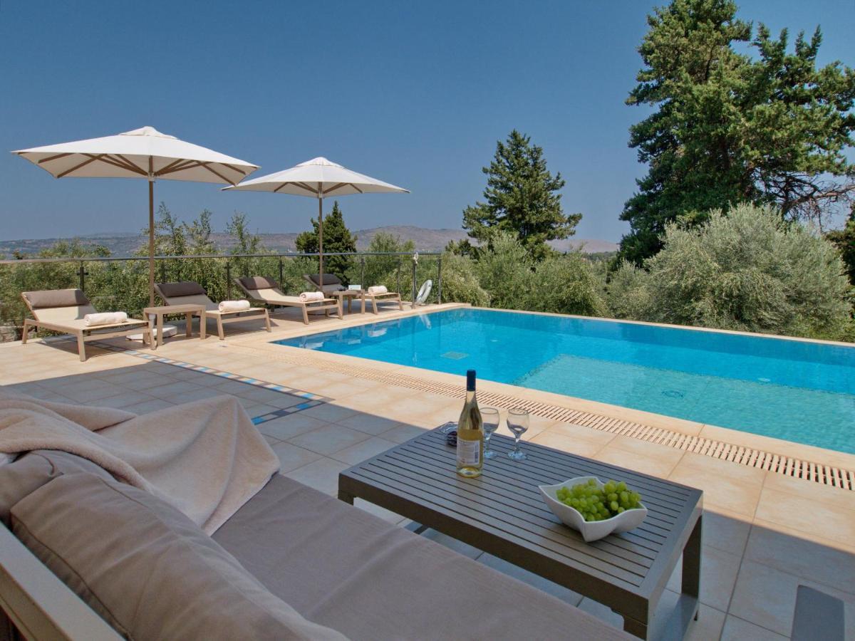 Villa Olivia With Pool Vrises Crete Alikampos 外观 照片